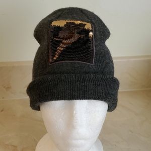 Zara Beanie Hat With Sequin Lighting 